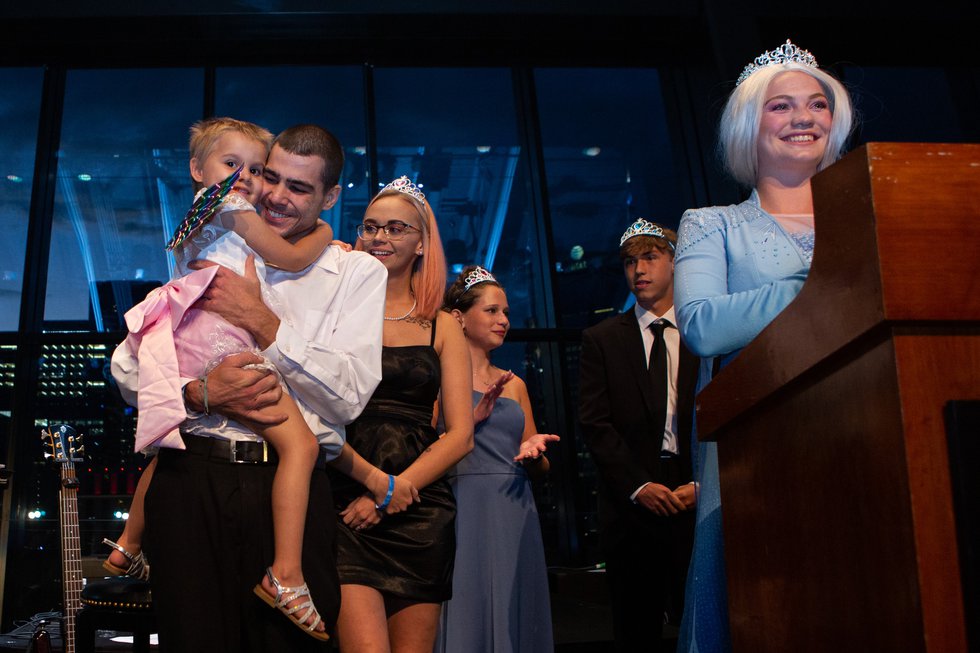 Leah's Wish Granted on Stage with Elsa.jpg